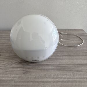 Philips SmartSleep HF3520 Wake-Up Light Sunrise Alarm Clock Nature Sounds Radio